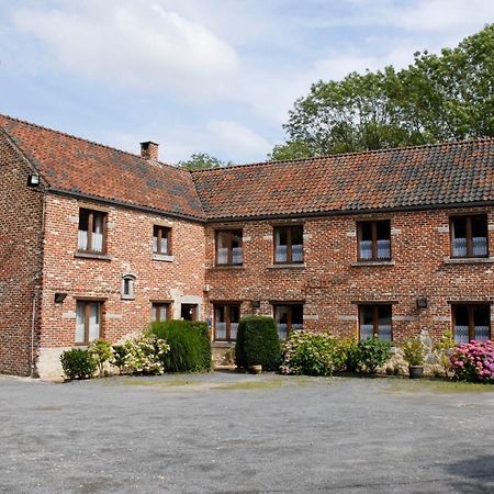 Hotel Restaurant La Ferme De Grambais Nivelles Esterno foto