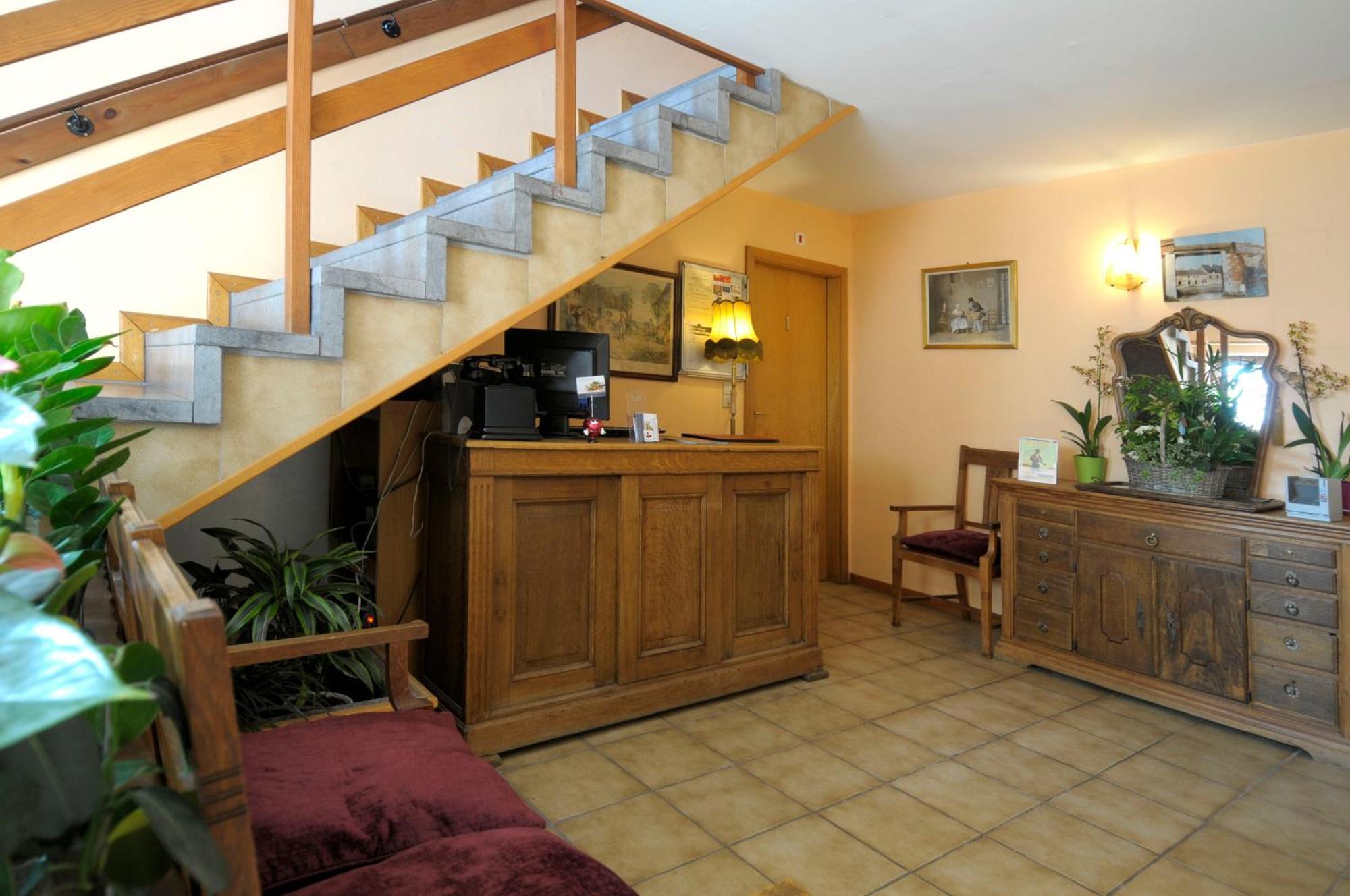 Hotel Restaurant La Ferme De Grambais Nivelles Esterno foto