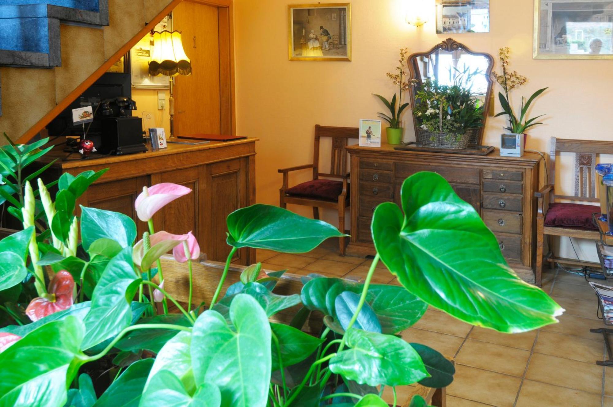 Hotel Restaurant La Ferme De Grambais Nivelles Esterno foto