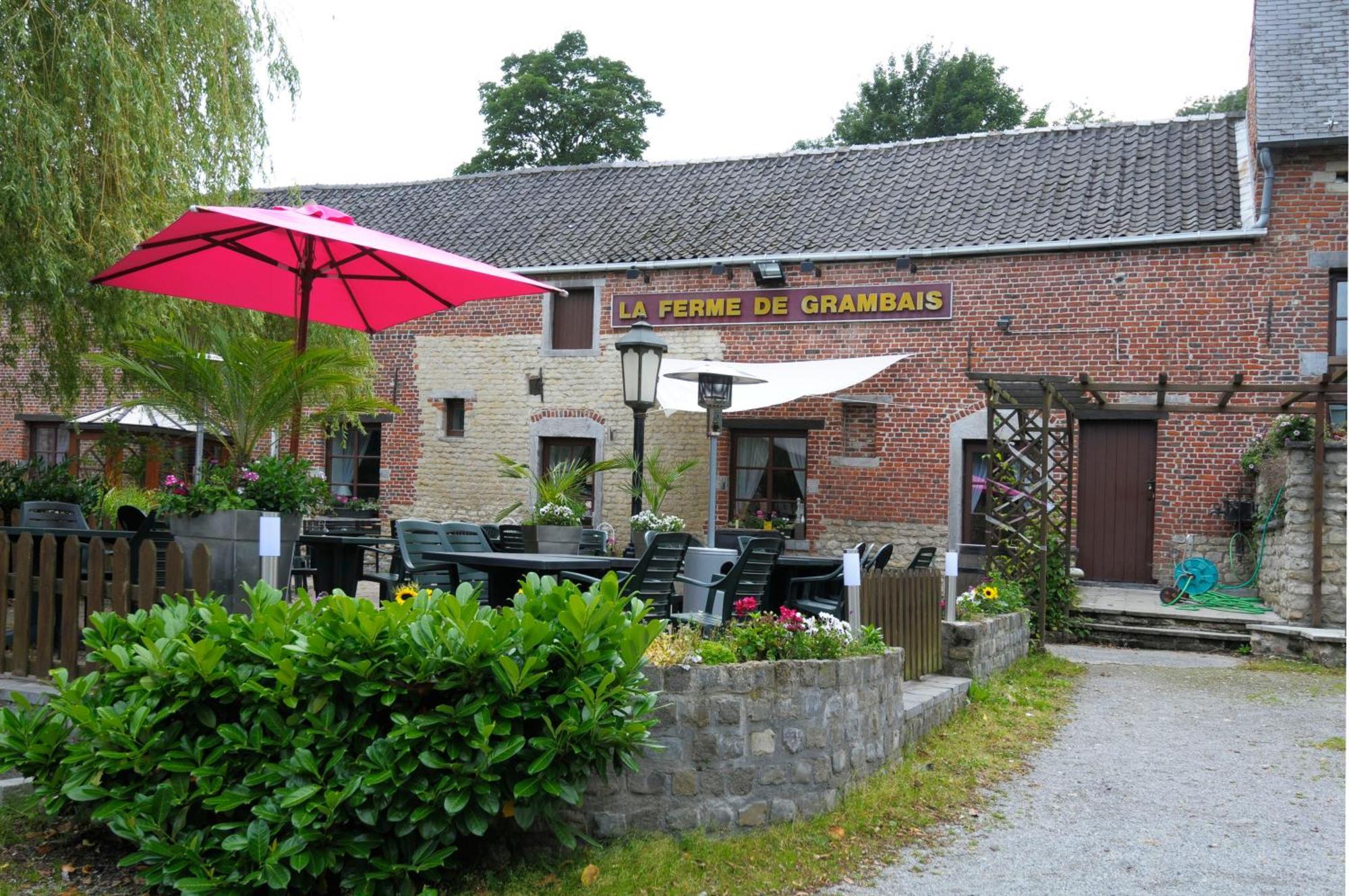 Hotel Restaurant La Ferme De Grambais Nivelles Esterno foto